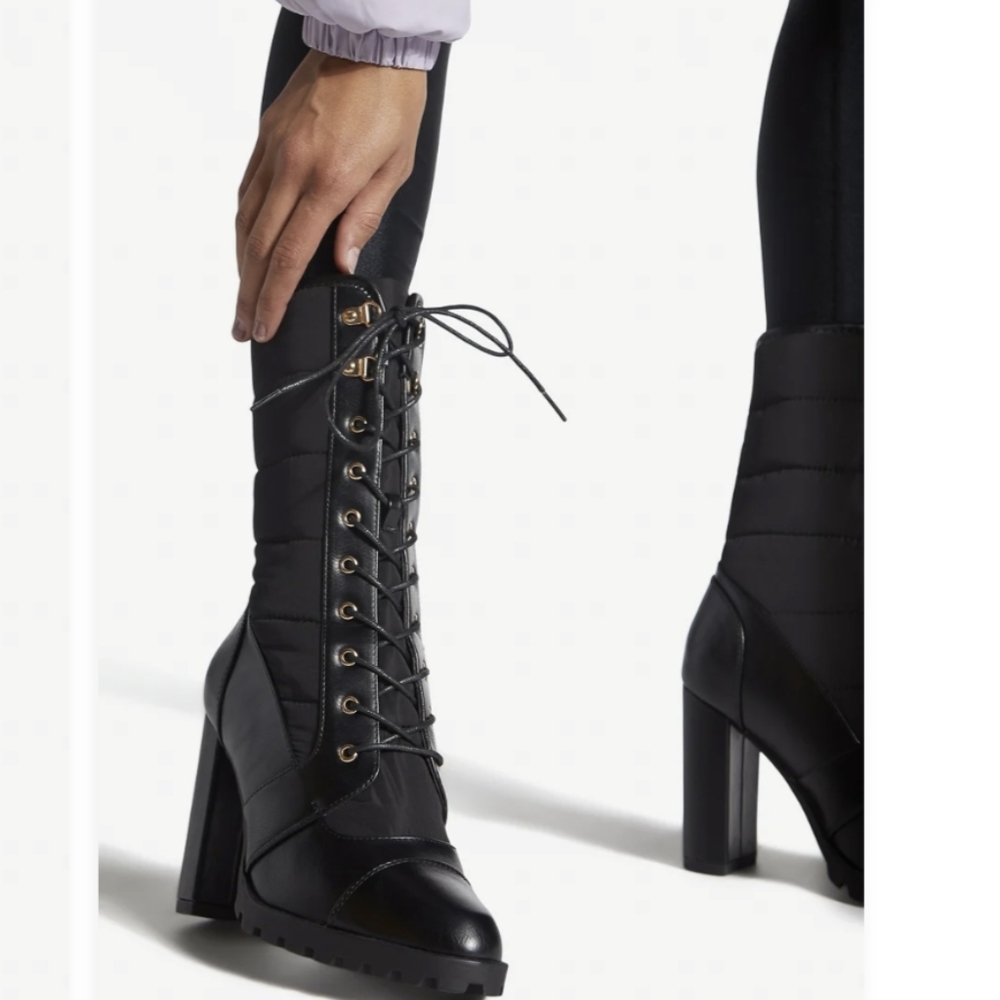 🌟NEW 🌟  Lace up booties